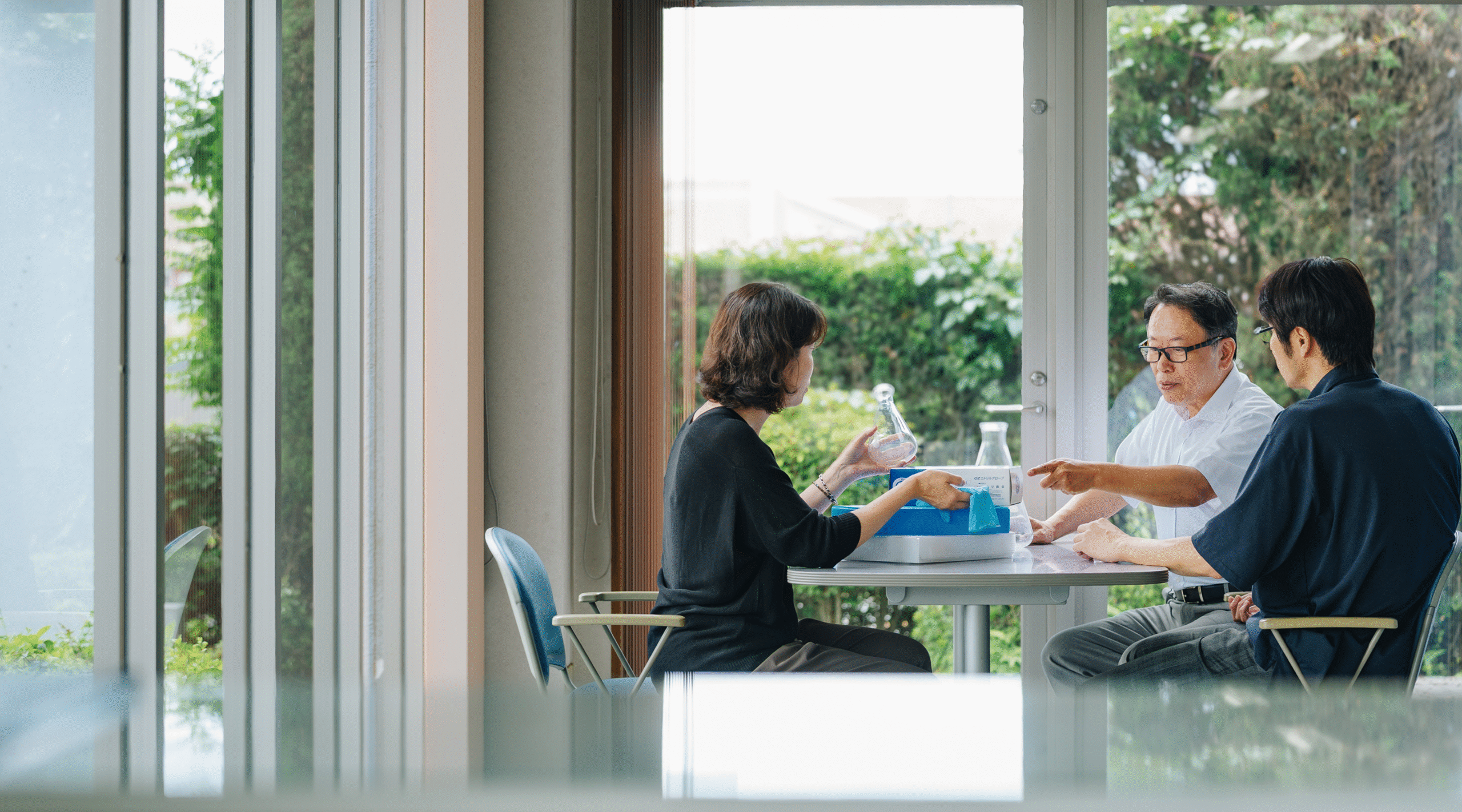 オヅ商会の社内の様子